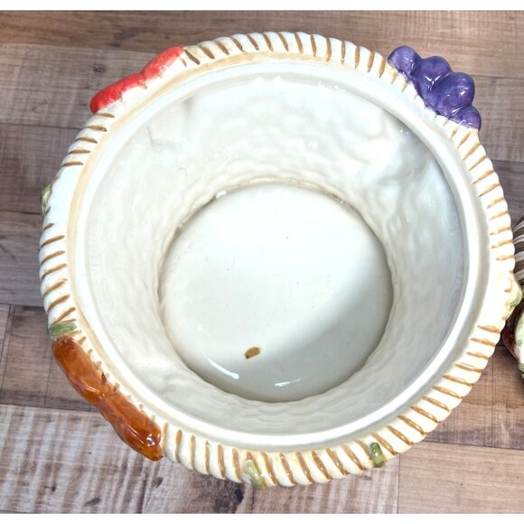 Hand-Painted Ceramic Fruit Basket With Lid - Picture 6 of 7